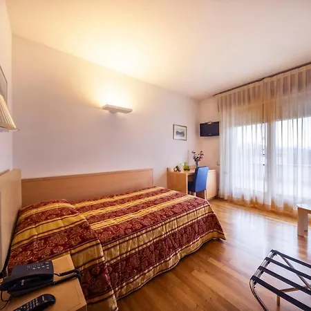 Отель Al Giardinetto 3*